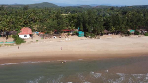 Trippr Gokarna - Beach Hostel